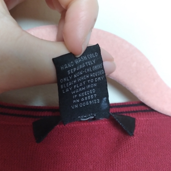 H&H Red Silk & Cotton Blend V Neck Men's Sweater Size Medium - Picture 5 of 10